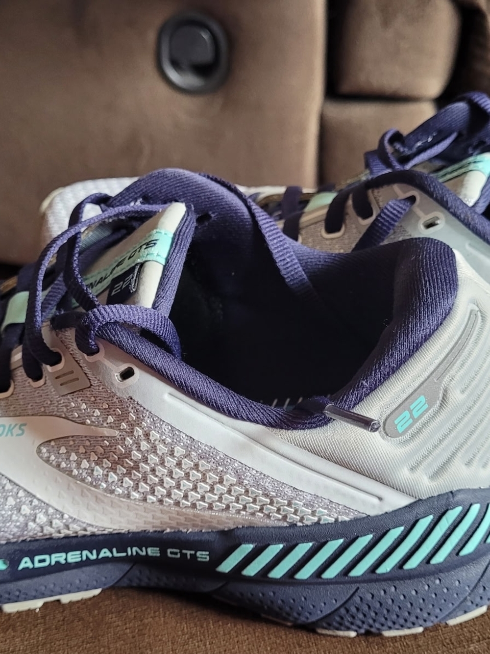 Women’s Athletic Running Shoes in Navy and Light Blue - Picture 3 of 4